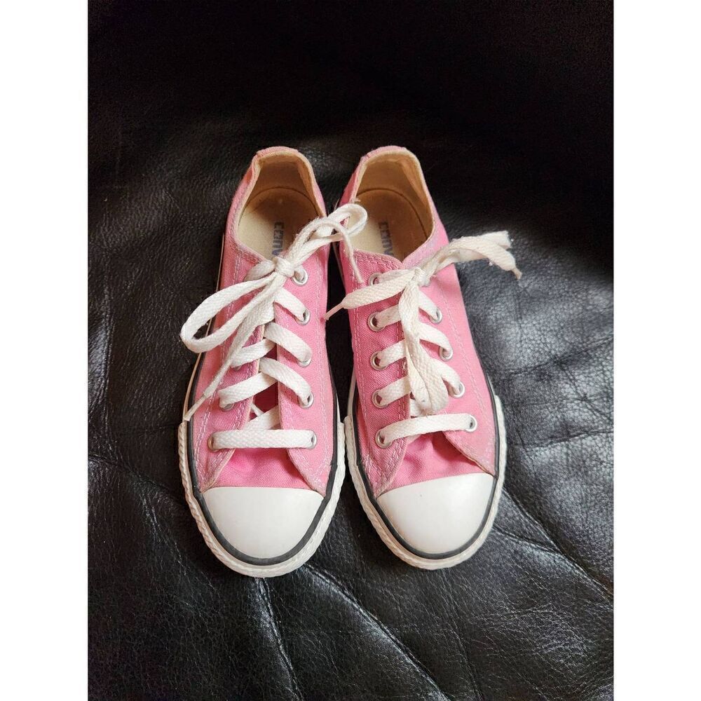 Converse Chuck Taylor All Stars Big Girl's Pink Tennis Shoes Sneakers 3 Youth